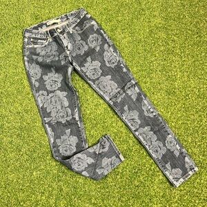 Levis floral skinny jeans